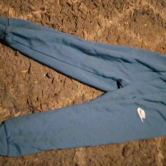 Boys clothes and shoes - Picture 7 of 16